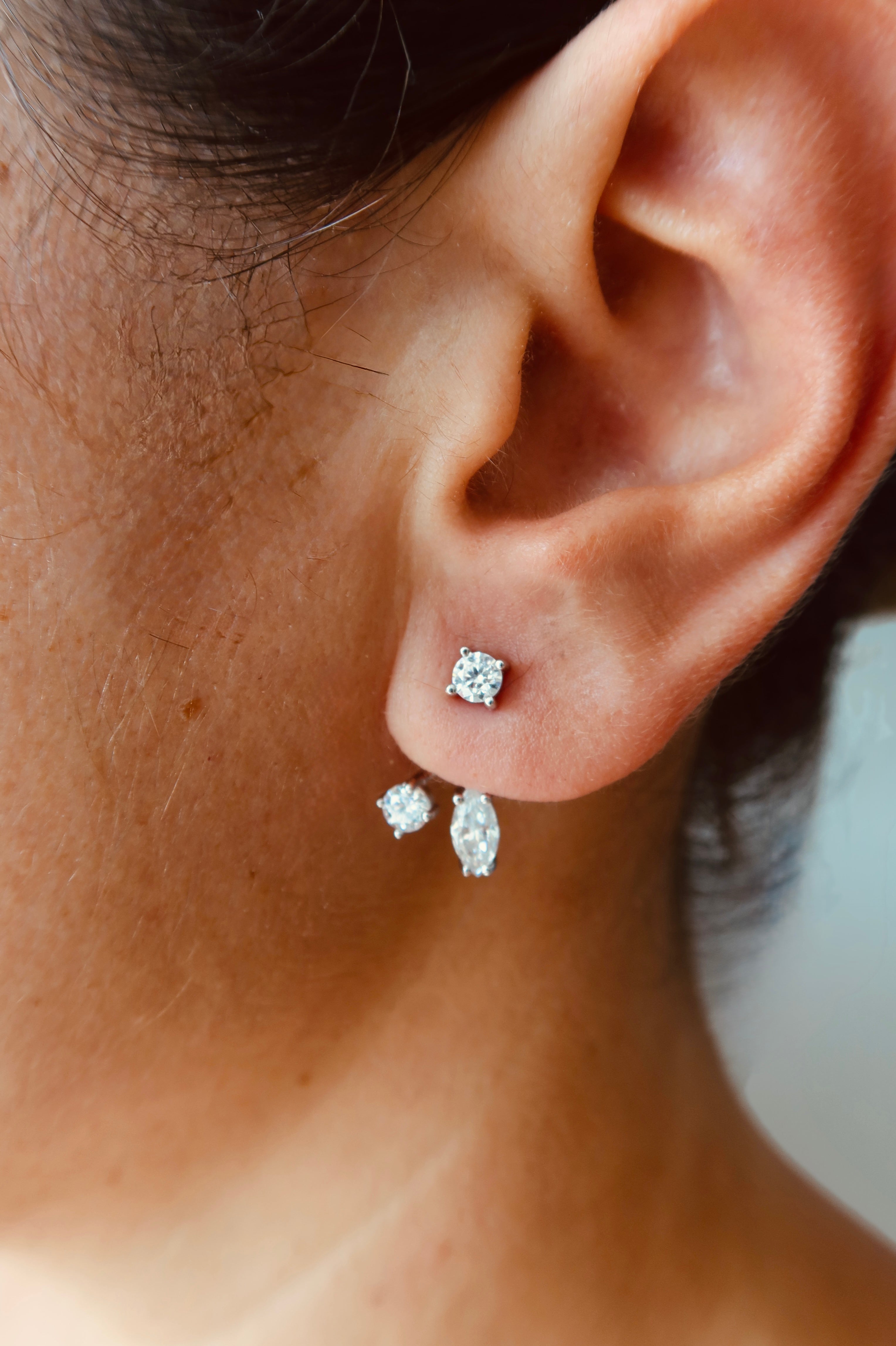Aretes Fiorella white