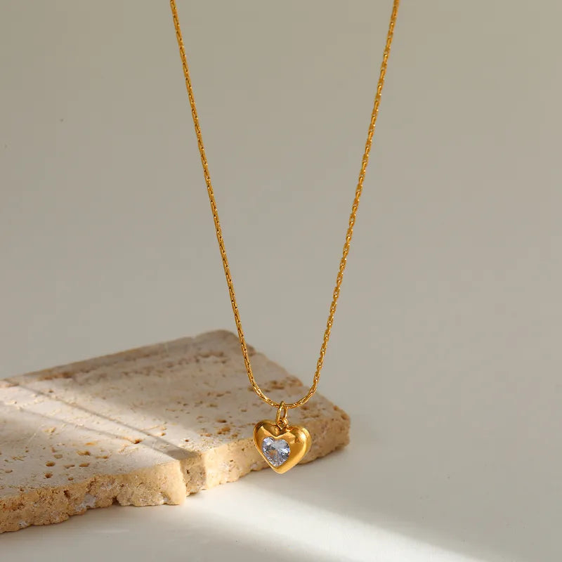 Collar  Isha
